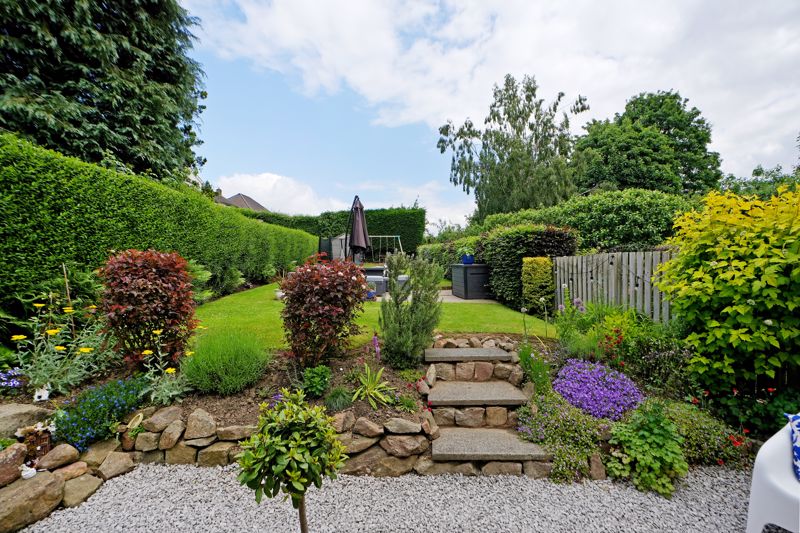 Furniss Avenue Dore